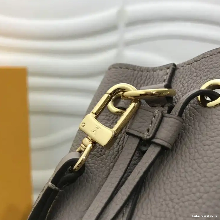 Fashionrep Bags LV 205FY0105 0715